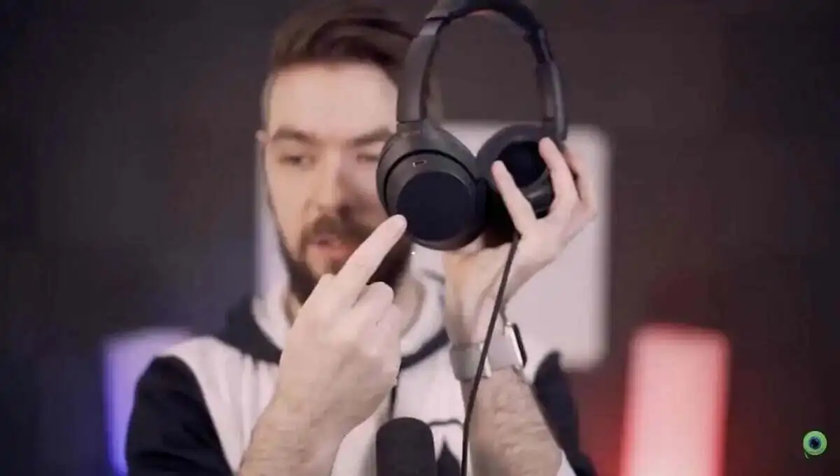 What Headphones Does Jacksepticeye Use (5 headsets) 